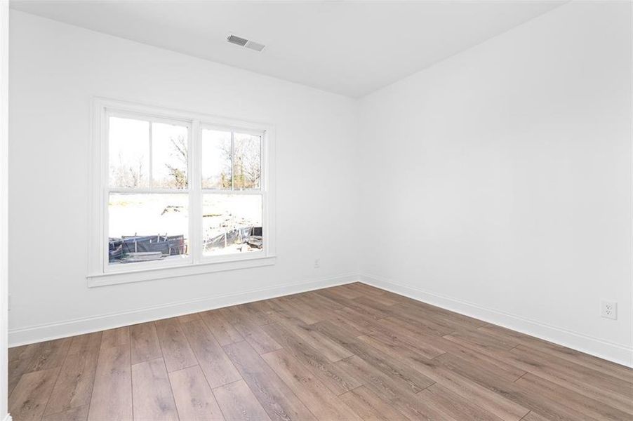 Spacious, unfurnished interior of a new home in Stillwood, Atlanta (Image 21).