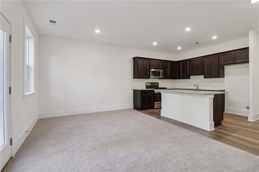 Spacious, unfurnished interior of a new home in Park Vue, Atlanta (Image 35). Spacious, unfurnished interior of a new home in Park Vue, Atlanta (Image 35).
