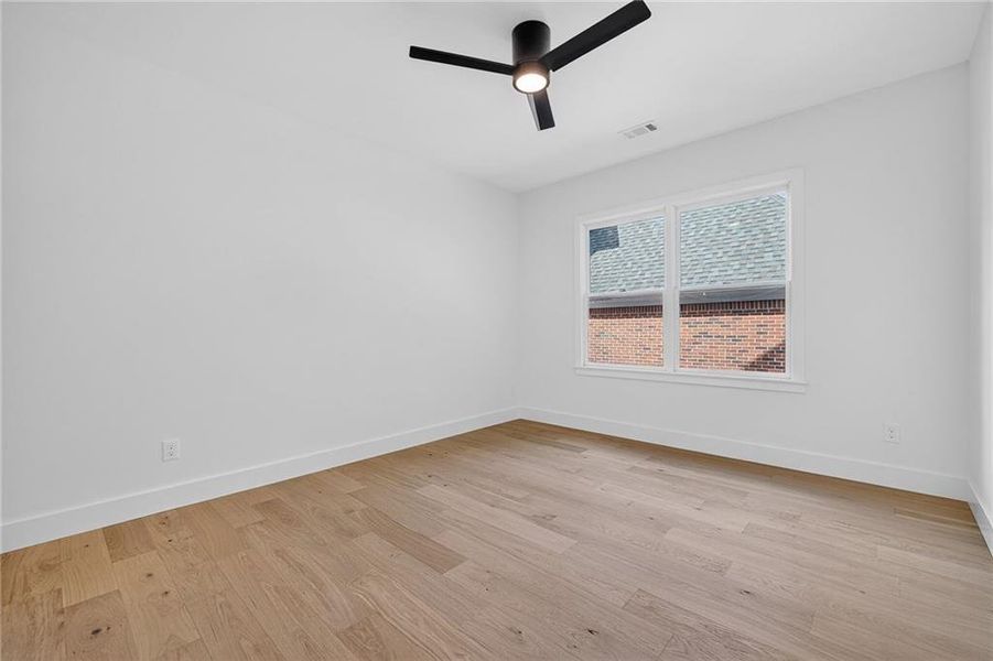 Spacious, unfurnished interior of a new home in , Atlanta (Image 19).