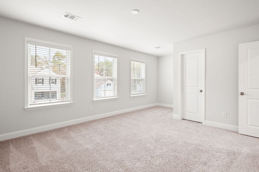 Spacious, unfurnished interior of a new home in Waterways, Richmond Hill (Image 24). Spacious, unfurnished interior of a new home in Waterways, Richmond Hill (Image 24).
