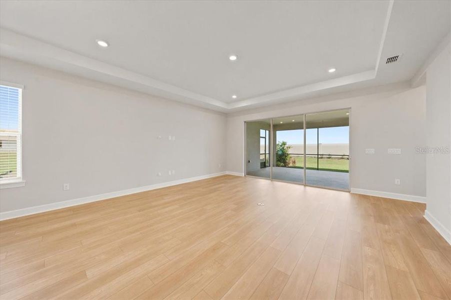 Spacious, unfurnished interior of a new home in Coasterra Community Group Page, Palmetto (Image 22).