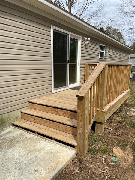 Exterior details and patio area of a home in , Carrollton (Image 25).