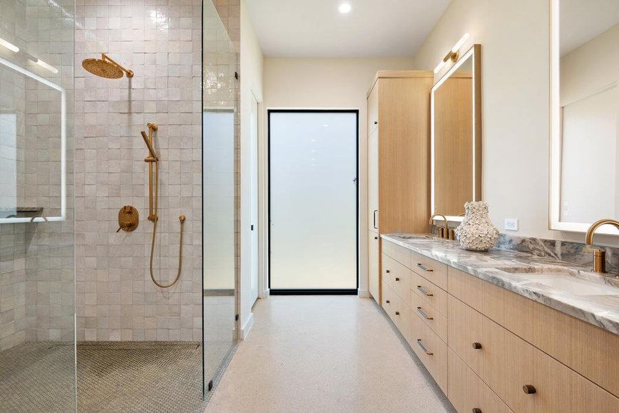 Furnished interior view inside a new home in , Austin (Image 11). Furnished interior view inside a new home in , Austin (Image 11).