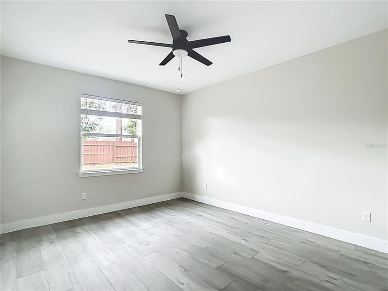 Spacious, unfurnished interior of a new home in , Ocala (Image 37).