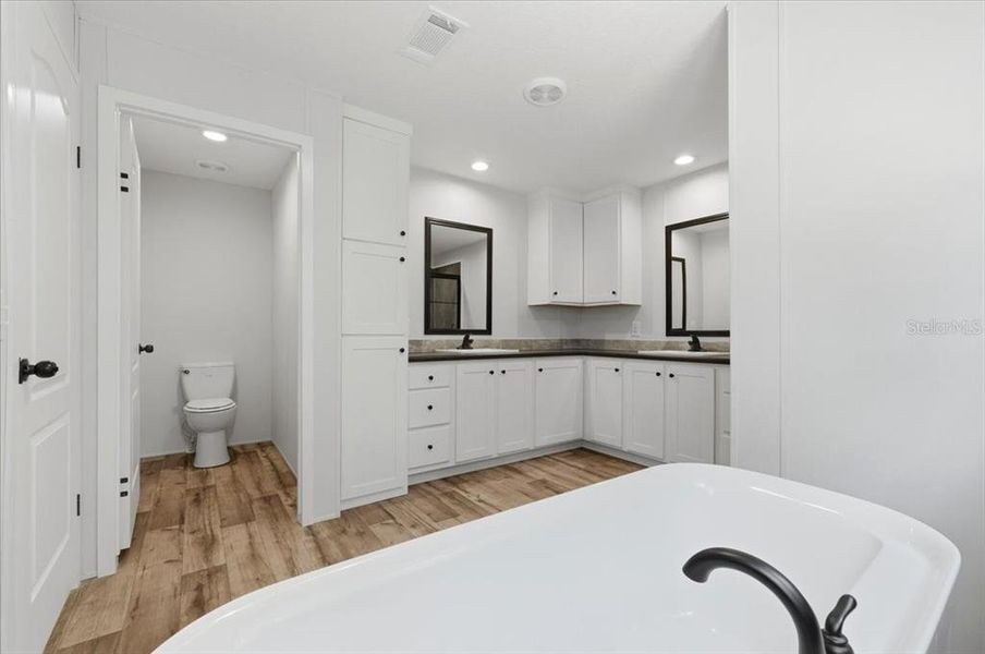 Furnished interior view inside a new home in , Zephyrhills (Image 14).