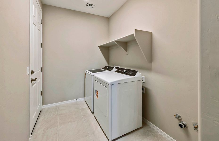 Image 28 of a home in Del Webb at Rocking K. Image 28 of a home in Del Webb at Rocking K.