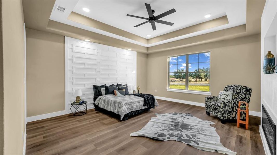 Furnished interior view inside a new home in Saddle Crest Estates, Weatherford (Image 8). Furnished interior view inside a new home in Saddle Crest Estates, Weatherford (Image 8).