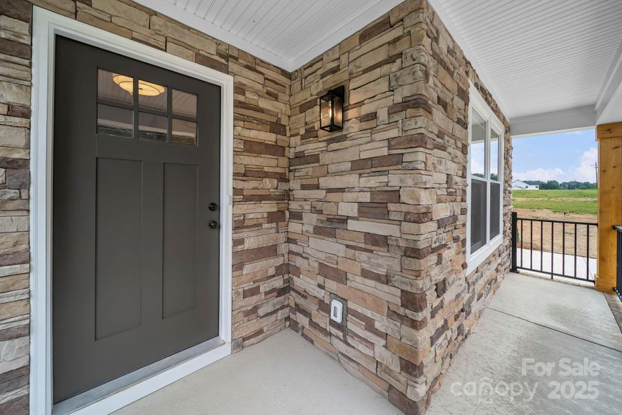 Image 36 of a home in .