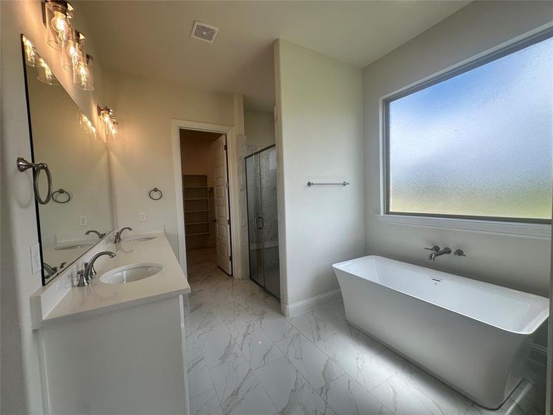 Furnished interior view inside a new home in , Paradise (Image 13).