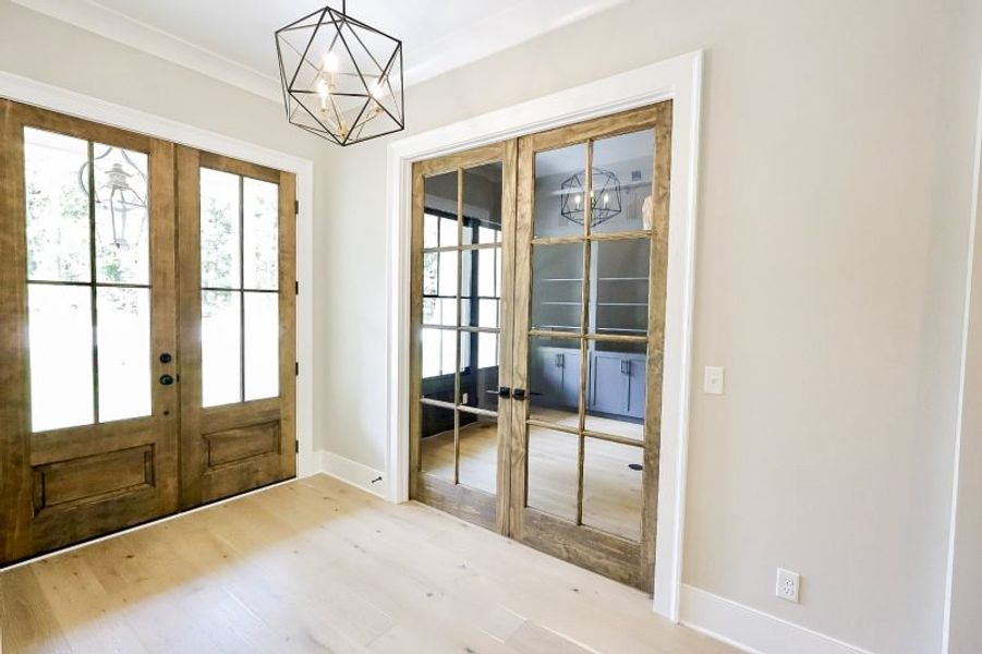 Spacious, unfurnished interior of a new home in Hidden River, Signal Mountain (Image 95). Spacious, unfurnished interior of a new home in Hidden River, Signal Mountain (Image 95).