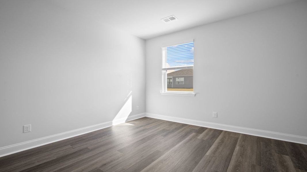 Spacious, unfurnished interior of a new home in Rice Hope, Port Wentworth (Image 21).