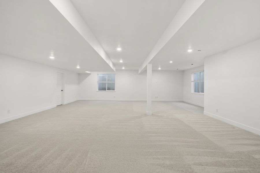 Spacious, unfurnished interior of a new home in Hilltop at Inspiration, Aurora (Image 14). Spacious, unfurnished interior of a new home in Hilltop at Inspiration, Aurora (Image 14).