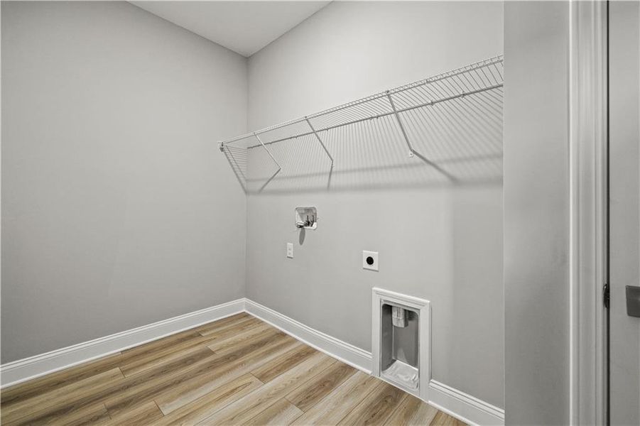 Spacious, unfurnished interior of a new home in , Sugar Hill (Image 24).