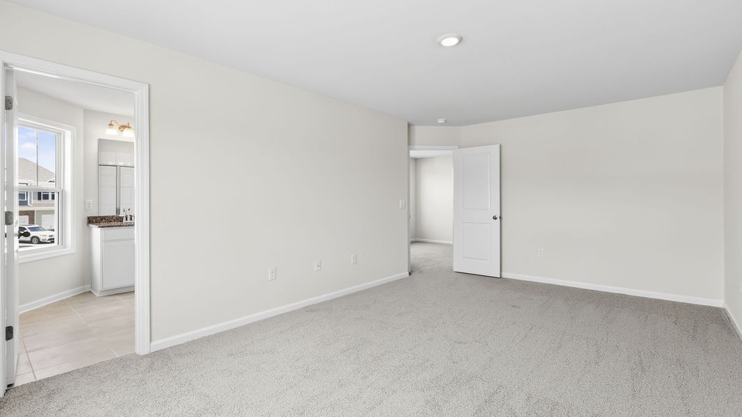 Spacious, unfurnished interior of a new home in The Townes at Stonecrest, Hendersonville (Image 27).
