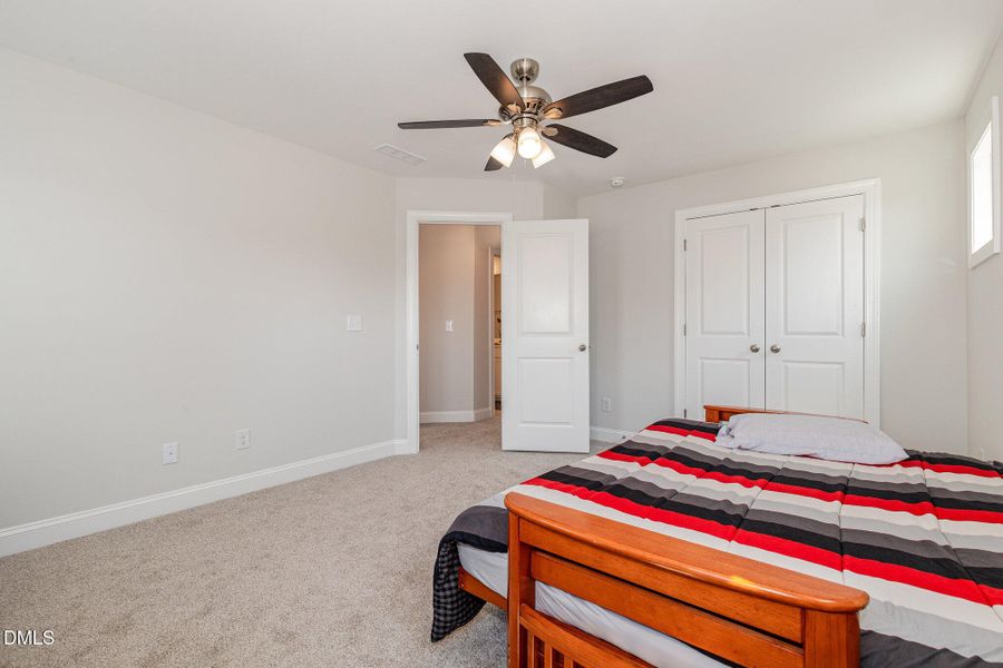 024_img_8048-edit_550