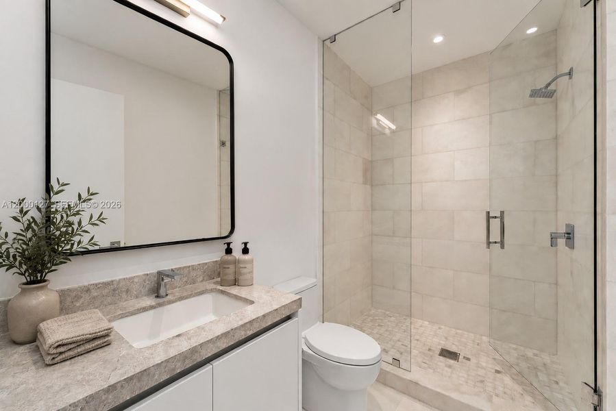 UNA Residences Brickell Bathroom. Virtually Staged. UNA Residences Brickell Bathroom. Virtually Staged.