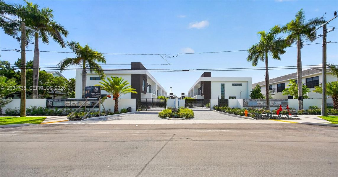 Community amenities in , Dania Beach (Image 45).