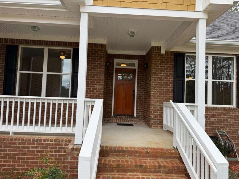 Exterior details and patio area of a home in , Mansfield (Image 28).
