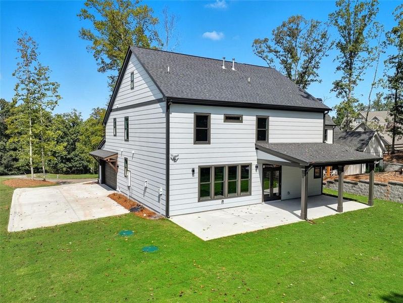Exterior details and patio area of a home in , Dawsonville (Image 29).