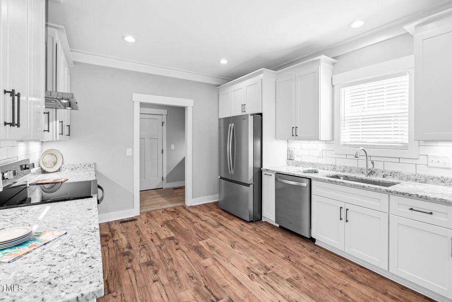 1004 Snow Peak Court-39