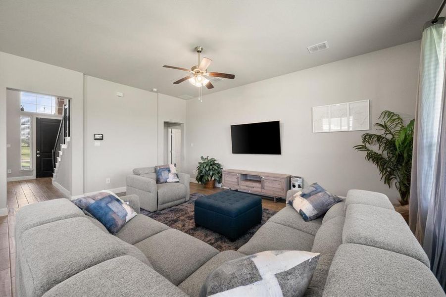 Furnished interior view inside a new home in Dove Creek, Midlothian (Image 10).