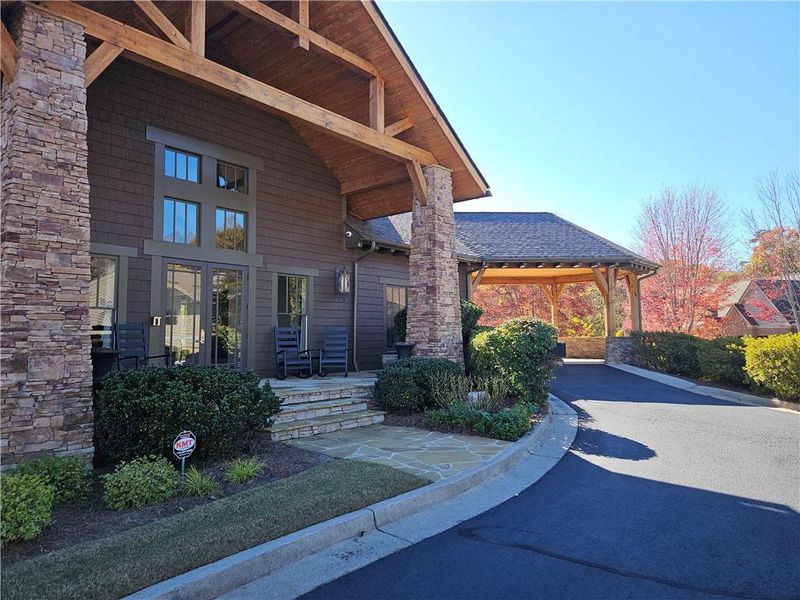 Image 75 of a home in .