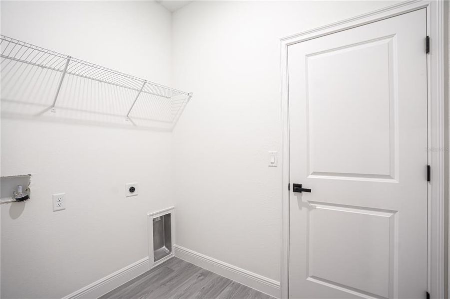 Spacious, unfurnished interior of a new home in , Ocala (Image 28).