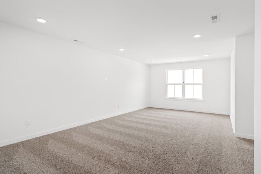 Spacious, unfurnished interior of a new home in Woods Crossing, Gallatin (Image 55).
