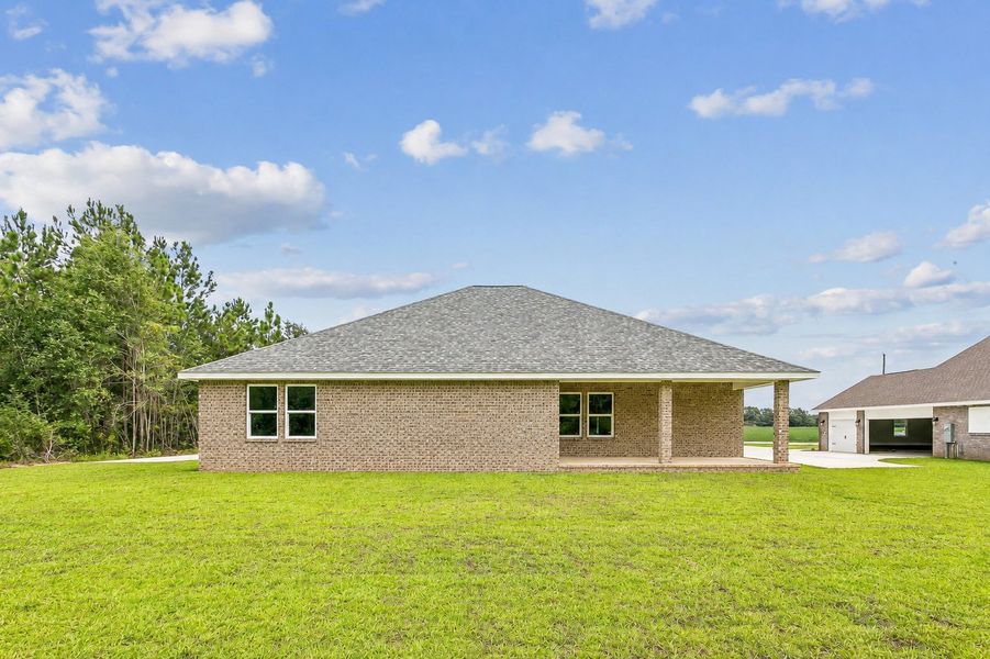 Representative exterior details of a home built from the The Liberty Estate by Herbst Homes in Prosperity Point, Milton (Image 27).