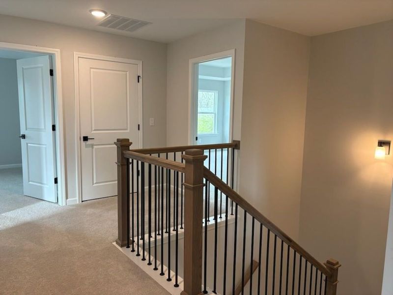Spacious, unfurnished interior of a new home in Cedar Farms, Winder (Image 13).