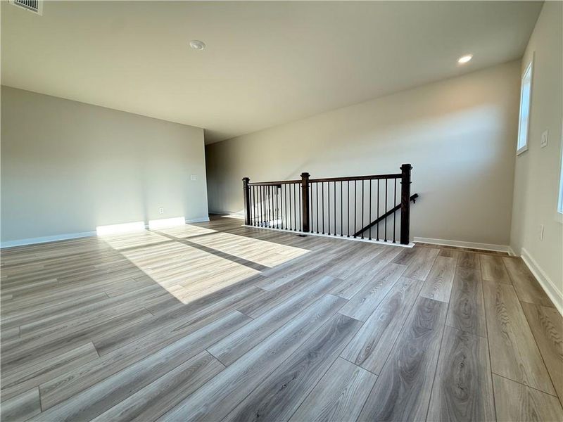 Spacious, unfurnished interior of a new home in Ponderosa Farms Reserve, Gainesville (Image 23).