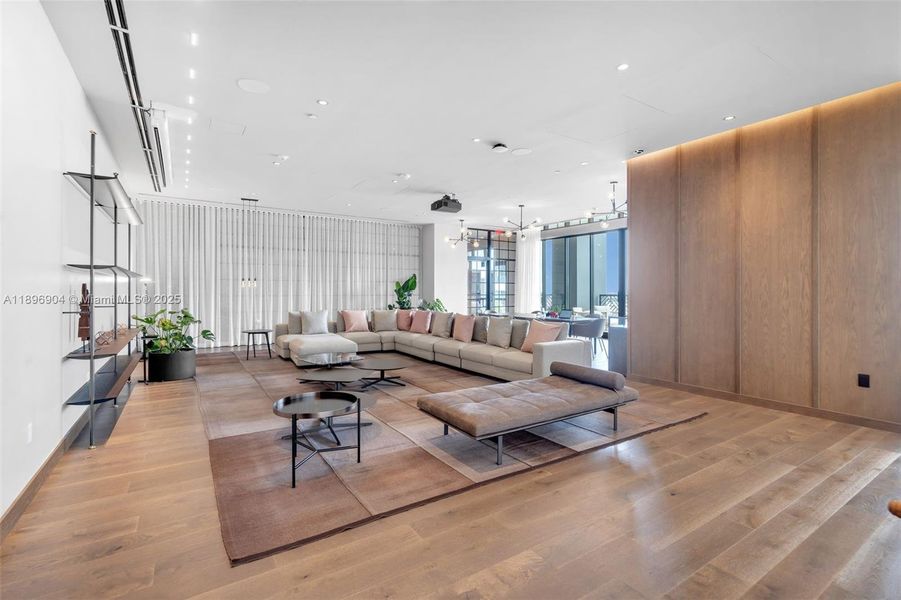 Image 38 of a home in .