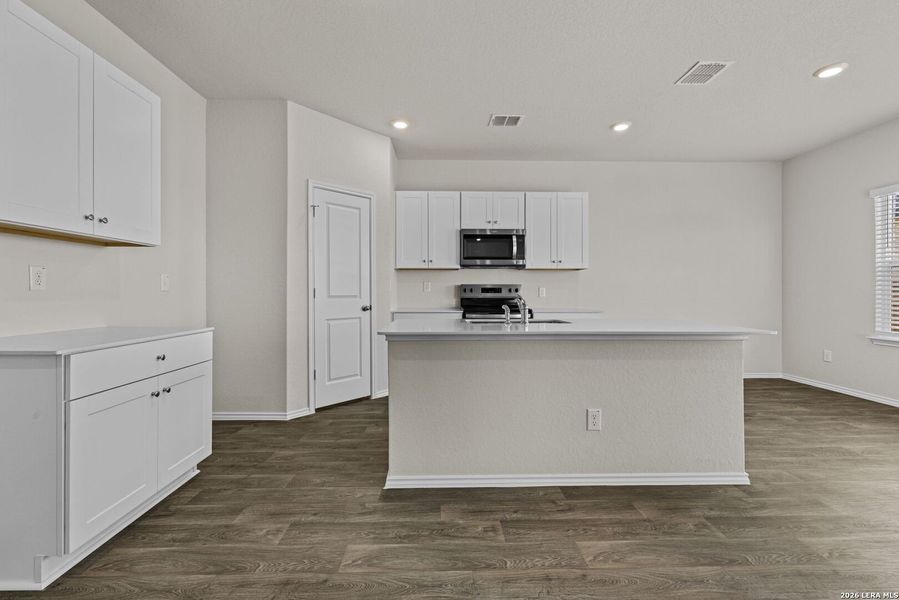 Furnished interior view inside a new home in Stonehill, San Antonio (Image 5).