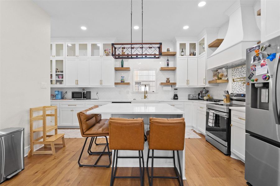 Furnished interior view inside a new home in , Shepherd (Image 6).