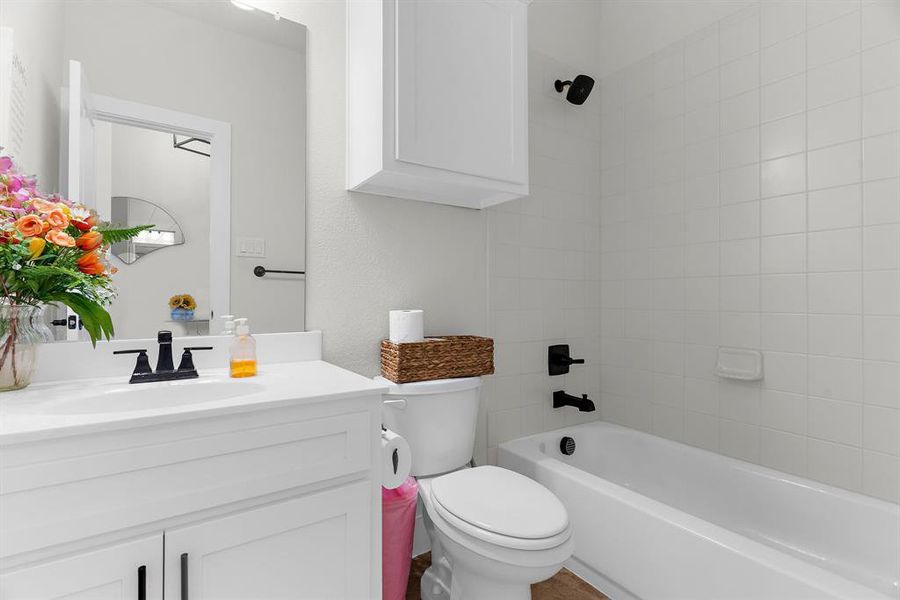 Furnished interior view inside a new home in The Villages of Hurricane Creek, Anna (Image 32). Furnished interior view inside a new home in The Villages of Hurricane Creek, Anna (Image 32).