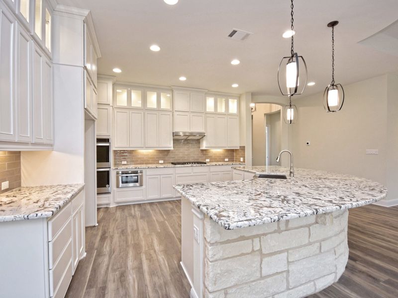 Representative furnished interior of a home built from the San Simeon I by Giddens Homes in Clearwater Ranch, Liberty Hill (Image 222).