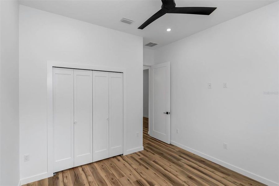 Spacious, unfurnished interior of a new home in , Clearwater (Image 33).