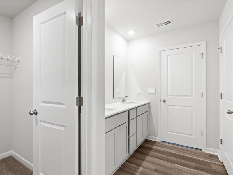 Furnished interior view inside a new home in Creek Ridge - Heritage Collection, Spartanburg (Image 6). Furnished interior view inside a new home in Creek Ridge - Heritage Collection, Spartanburg (Image 6).