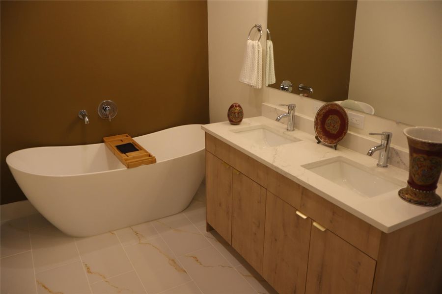 Close-up of interior finishes inside a home in , Houston (Image 19). Close-up of interior finishes inside a home in , Houston (Image 19).