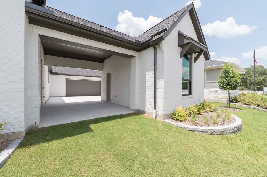Representative exterior details of a home built from the Carignan by Tri Pointe Homes in Legacy Grove, Montgomery (Image 25).