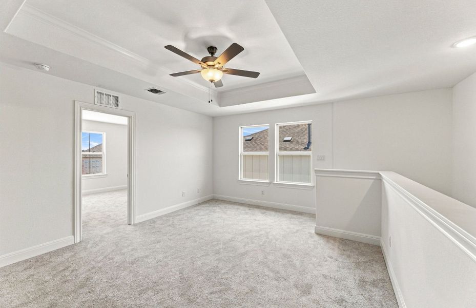 Spacious, unfurnished interior of a new home in Saddleback at Santa Rita Ranch, Liberty Hill (Image 16).