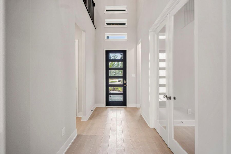 Spacious, unfurnished interior of a new home in ARTAVIA 55' Lots, Conroe (Image 34).