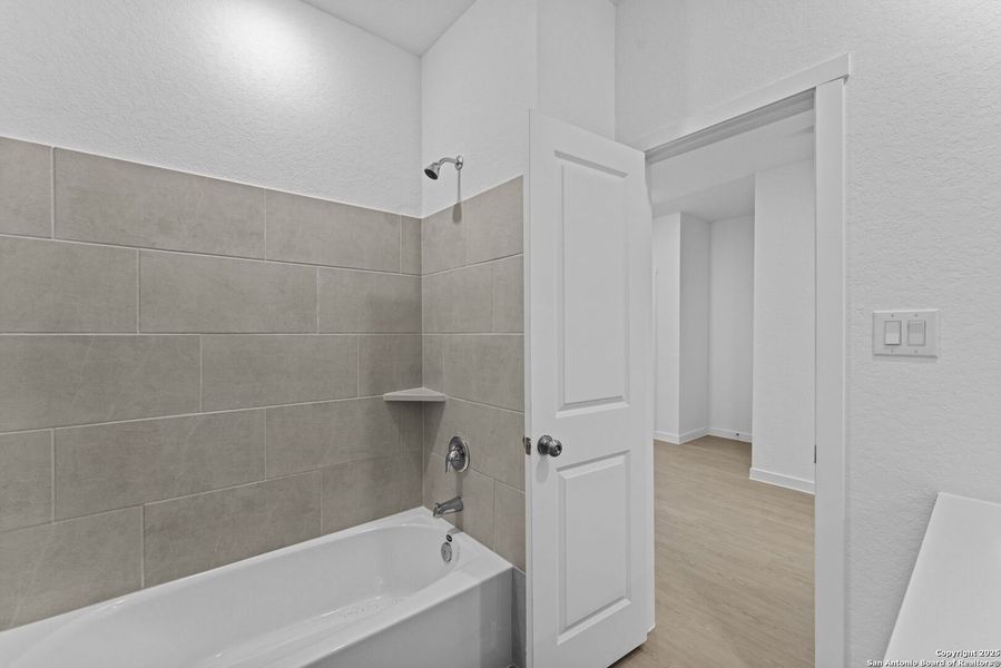 Furnished interior view inside a new home in Hidden Trails: Coastline Collection, Bulverde (Image 6). Furnished interior view inside a new home in Hidden Trails: Coastline Collection, Bulverde (Image 6).