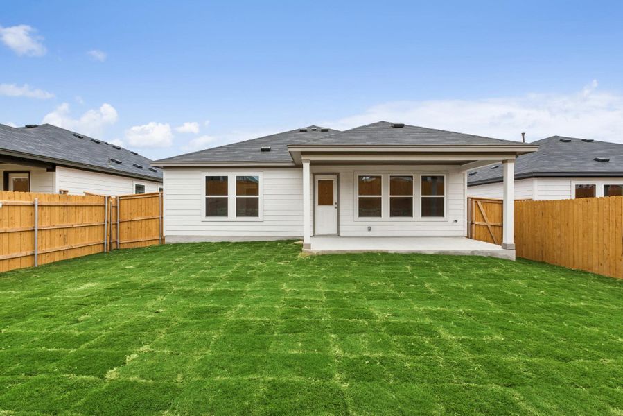 Exterior details and patio area of a home in Marble Creek Crossing, Austin (Image 14).