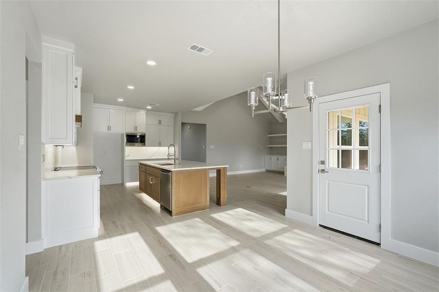 Furnished interior view inside a new home in , Corsicana (Image 5). Furnished interior view inside a new home in , Corsicana (Image 5).