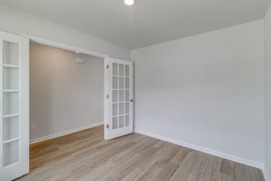 Spacious, unfurnished interior of a new home in Bluefield, Lexington (Image 23). Spacious, unfurnished interior of a new home in Bluefield, Lexington (Image 23).