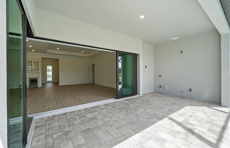 SWFL_DV_TER_27400_Stellar_lanai 2 SWFL_DV_TER_27400_Stellar_lanai 2