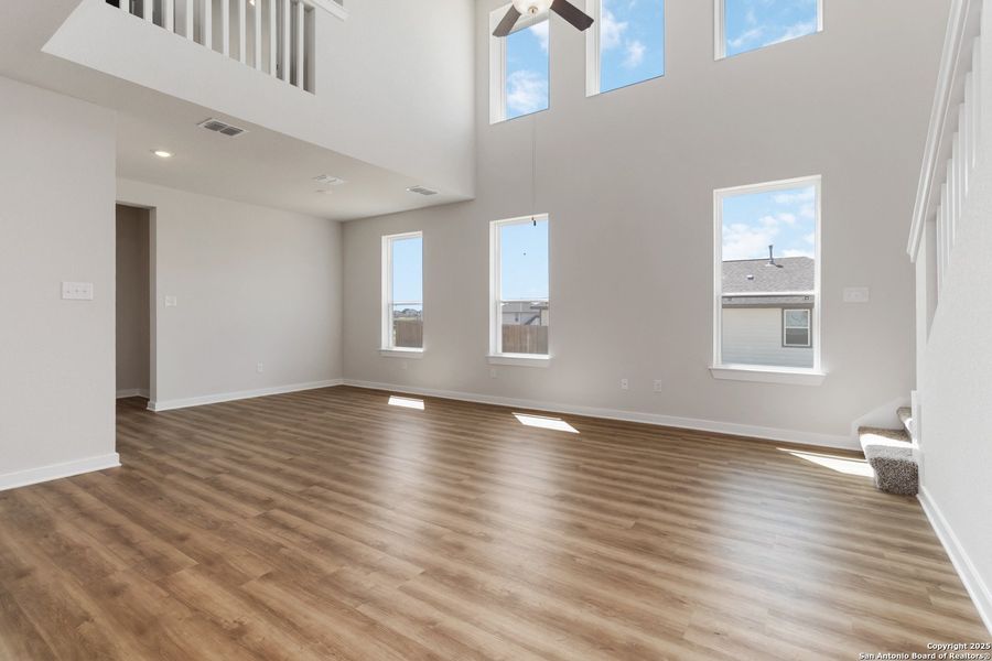 Spacious, unfurnished interior of a new home in Hickory Ridge, Elmendorf (Image 16).