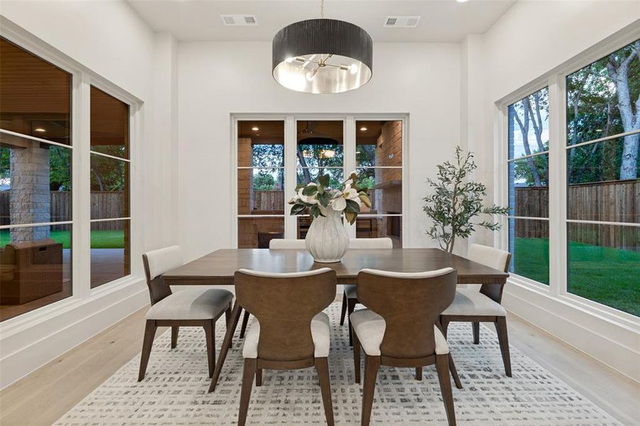 Furnished interior view inside a new home in , Dallas (Image 33). Furnished interior view inside a new home in , Dallas (Image 33).
