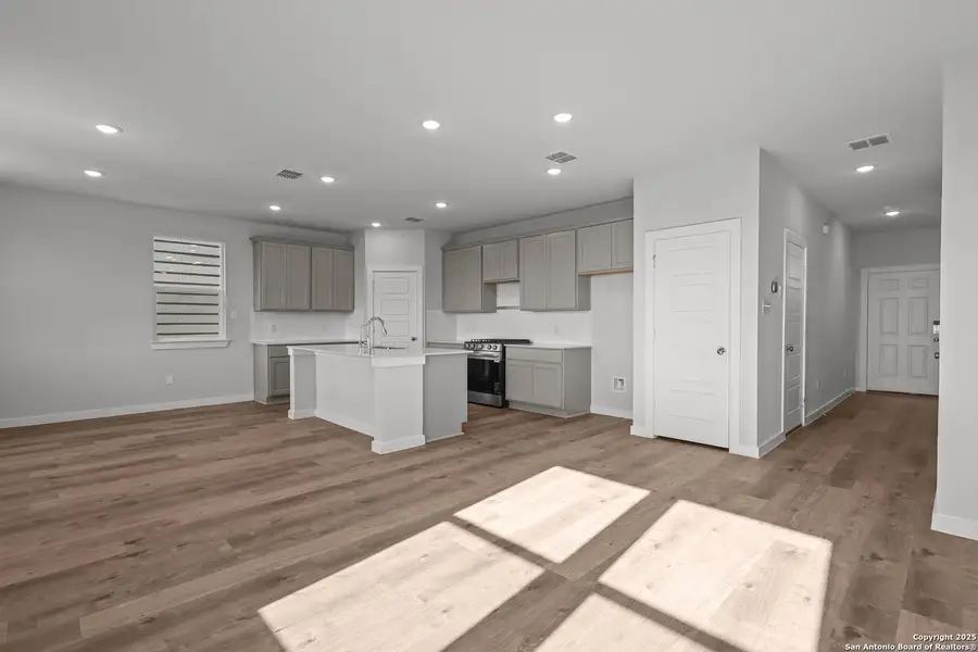 Image 29 of a home in Senna. Image 29 of a home in Senna.